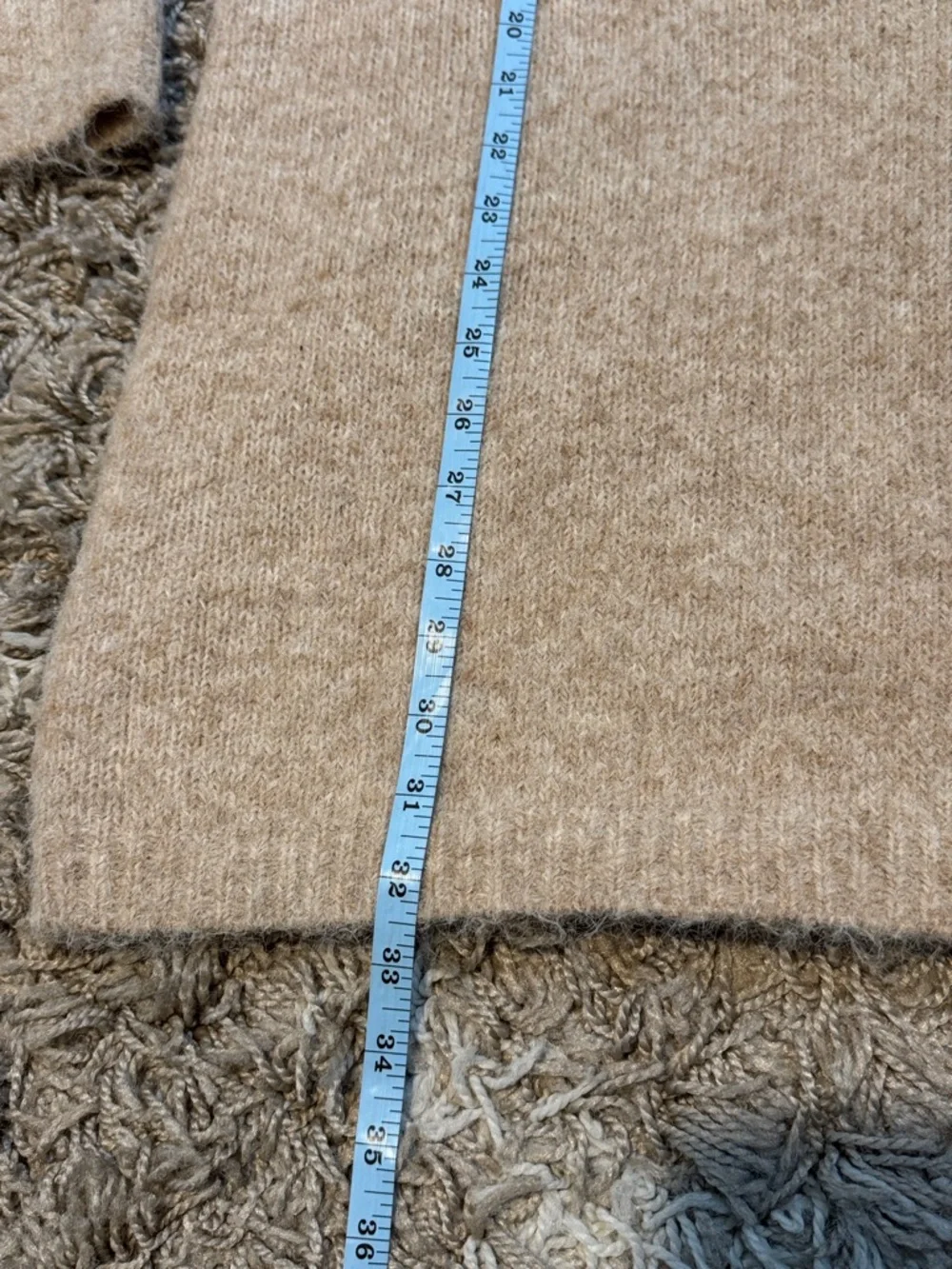 Topshop Beige Crewneck Long Textured Sweater size Small (4-6)